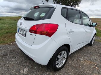 Kia Venga - 11