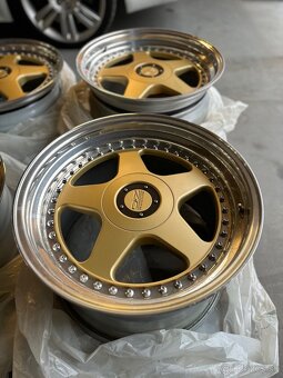 OZ FUTURA R18 5x130 - 11