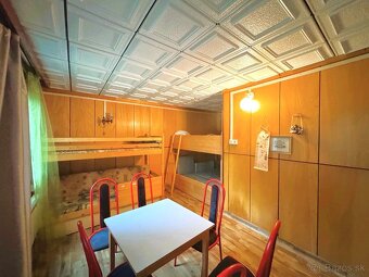 Chatka v Zlatníckej doline na predaj - 11