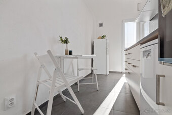 Na prenájom moderný 2-izbový byt v Bratislave - Riazanská - 11