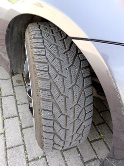 Predám alebo vymením BMW rada 3 E90 320d - 11