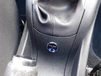Peugeot 208 1.2 PureTech 60kW - 11