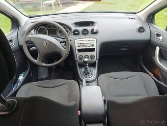 Peugeot 308 SW - 11
