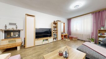 NA PREDAJ TEHLOVÝ RODINNÝ DOM V OBCI CÍFER - 11