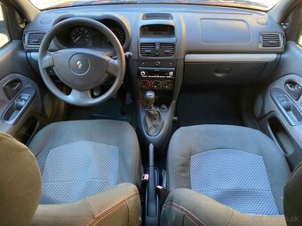 RENAULT CLIO STORIA 1.2i - 11