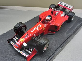 F1 FERRARI F399 1999 MARLBORO SCHUMACHER HOTWHEELS 1:18 - 11