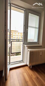 Štýlový 2-izbový byt s balkónom v absolútnom centre Lučenca - 11