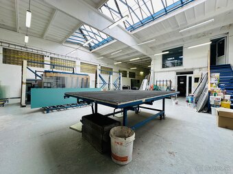 NA PREDAJ I Výrobno - skladová hala s kanceláriami - 11