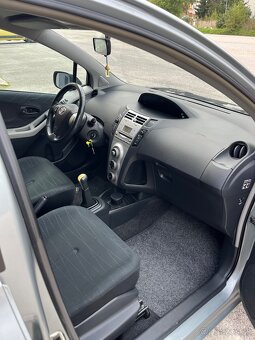 Toyota Yaris 1.3 Benzin = Klíma, 192756km Bez korozie = - 11