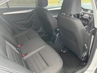 Škoda Octavia 3 facelift sedan / liftback - 11