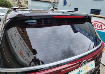 Kia Carnival 2,2-9míst-REZERVACE1 - 11