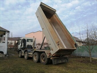 Renault Kerax 8x4 - 11
