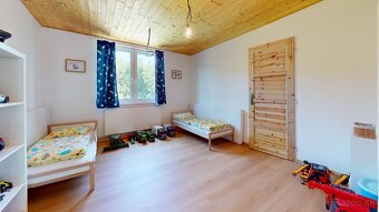 Zrekonštruovaný 4-izbový RD - Poriadie, okr. Myjava - 11