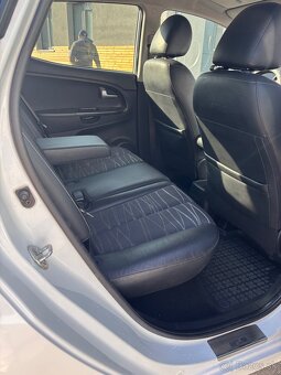 Kia Venga 1.6CRDi 2010 - 11