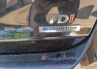 Volkswagen Touran 1,6 TDI Comfortline nafta manuál 77 kw - 11