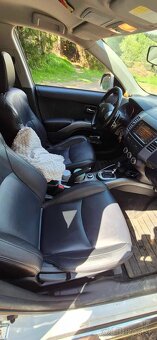 Peugot 4007 - 11