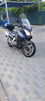 Suzuki DL1000 V-Strom - 11