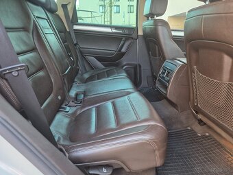 Volkswagen Touareg II 3.0 TDI V6 - 11