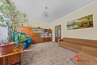 Starší rodinný dom v tichej lokalite BA III Vajnory, na pred - 11