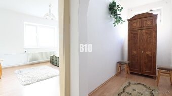 Dom Vitanová s velkorysým pozemkom - 11