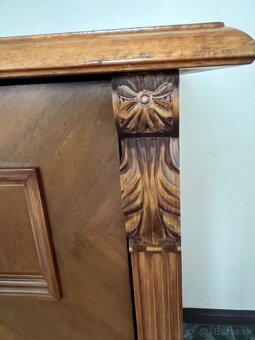 Elegantná, vysokokvalitná komoda - 11