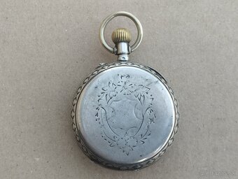 Starožitné dvoupláštové stříbrné zdobené kapesní hodinky. - 11
