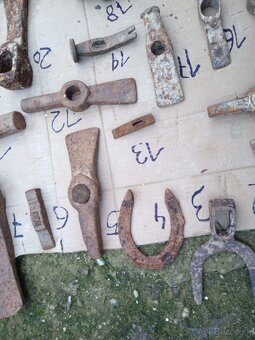 Staré náradie kladivá - 11