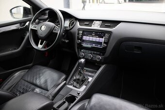 Škoda Octavia Combi 2.0 TDI DPF RS DSG - 11