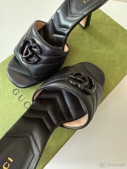 Gucci sandalky - 11