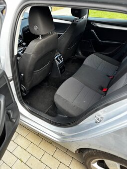 ŠKODA OCTAVIA III. 2.0 TDI - 11