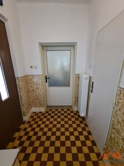 Na predaj rodinný dom Dulovce  - 11
