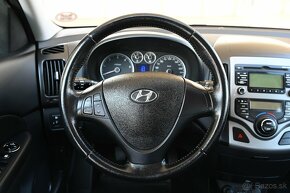 Hyundai i30 1.6 Crdi 2010 - 11