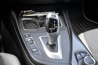 BMW 118d A/T | +druhá sada orig.diskov - 11
