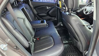 Hyundai ix35 2.0 CRDi VGT Premium 4x4 - 11