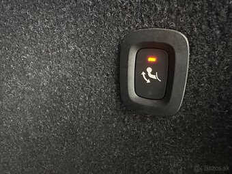 VOLVO xc40 T2-AUTOMAT-RV:2021--165tis km--1.5 Benzín - 11