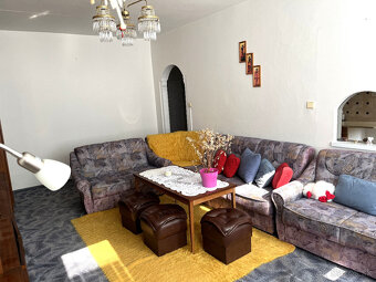 Priestranný a slnečný trojizbový byt na Dolinkách, Detva - 11