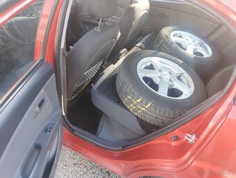 Kia Rio 1.4 LX Plus - 11