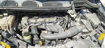 Ford C Max - 11