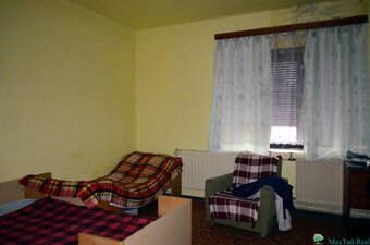 REZERVOVANÉ   Dom vhodný rekonštrukciu podľa Vašich predstáv - 11