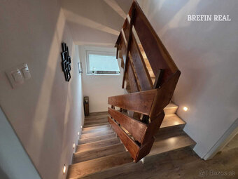 6. izbový, priestranný 232 m2 RD, s garážou a bazénom-komple - 11