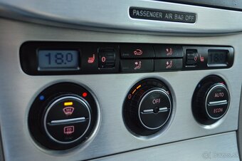 Volkswagen Passat B6 2.0tdi - 11