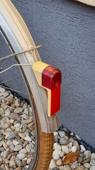 Eska v povodnom stave a vybave - 11