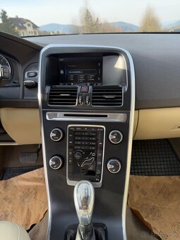 Volvo XC60 - 11