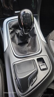 OPEL INSIGNIA SPORT TOUR SW - 11