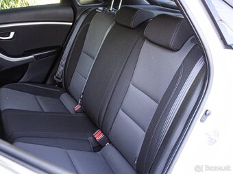Hyundai i30 1.6 CRDi VGT Style - 11