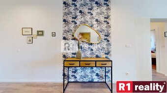 Na prenájom 2 izbový byt 45 m2 + terasa 15 m2 + 30 m2 predzá - 11