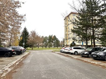 Na prenájom zdielaný priestor, Kaderníctvo, Ružinov, Spustní - 11