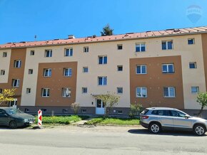 Slnečný 1-izbový byt s novým veľkým balkónom v obci Valaská - 11