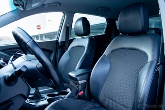 Hyundai ix35 - 11