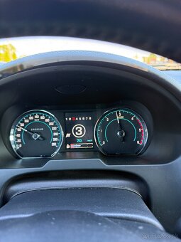 Jaguár XF Sportbrake 3.0SD 202kW - 11